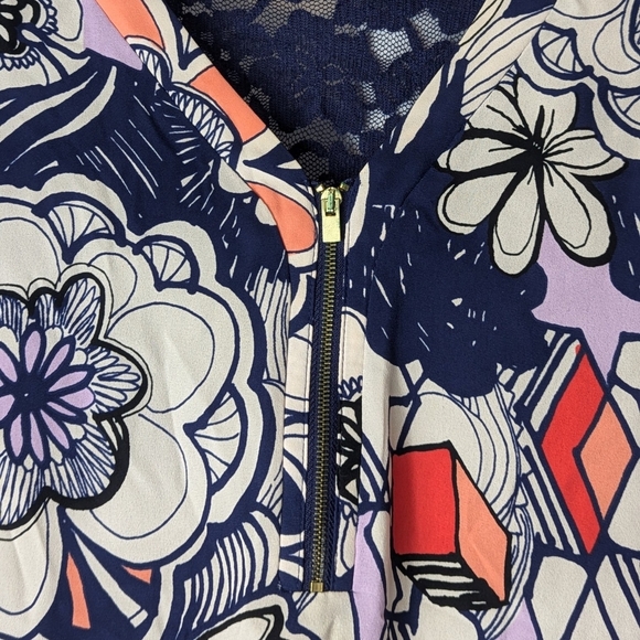 Express Chiffon V Neck Sleeveless Blouse in Retro Geometric Floral Print: Small - Picture 3 of 7